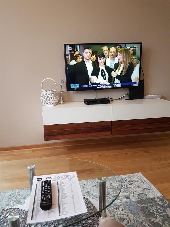 Kraljev Park Apartman Újvidék Kültér fotó